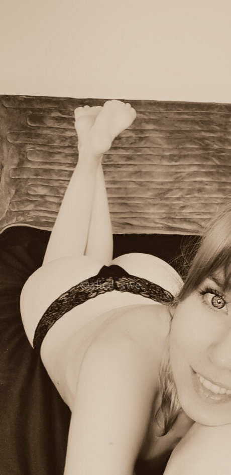 alice swe actriz de desnudos galerías