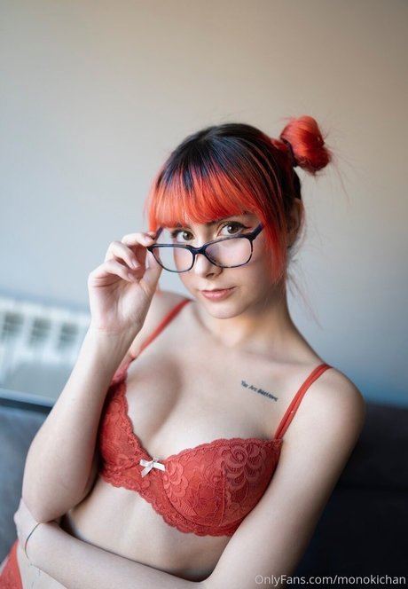 Monokichan modèle porno photo