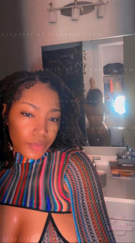 Ziennaxxx estrella porno caliente archivo