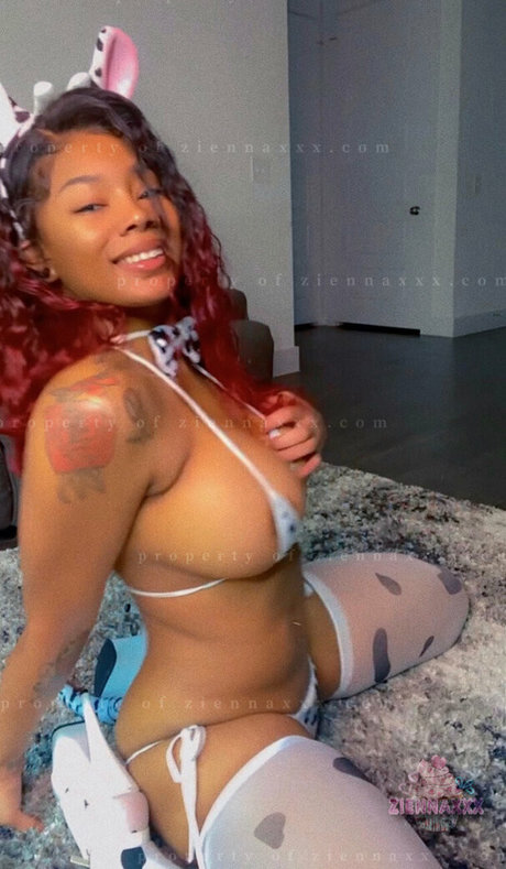 Ziennaxxx star du porno exclusive collection