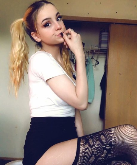 Skiddykiddy star du porno chaude collection