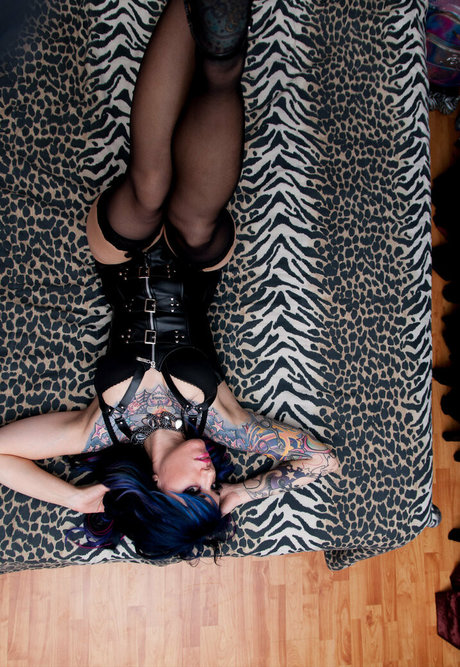 blownupdoll modelo atractivo archivo