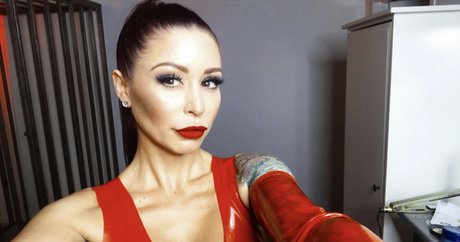 moniquealexande nudes model image