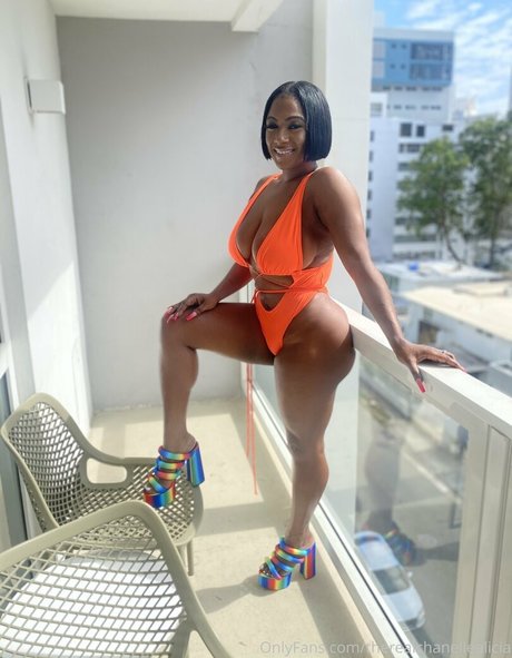 therealchanellealicia art de star du porno archive