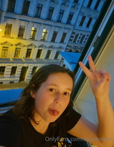 spacepiglet sexe star image