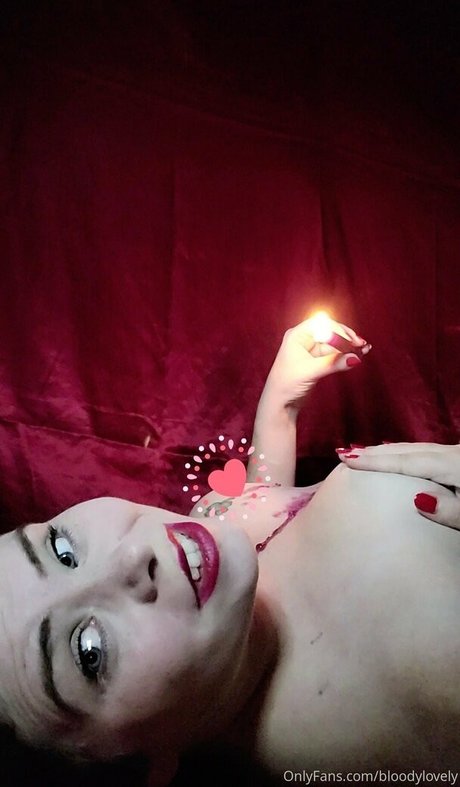 saggy tits onlyfans sexy pic