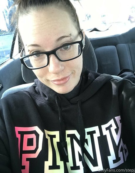 stepj pretty pornstar img