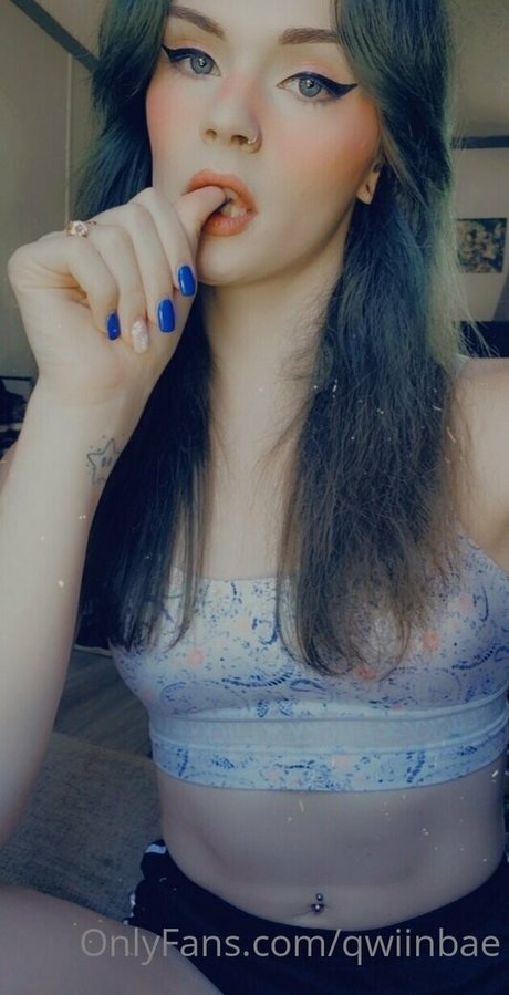 qwiinbae étoile adulte galeries