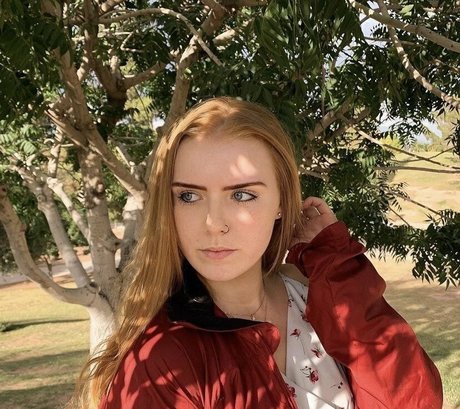 aussiebabe18 art actress img