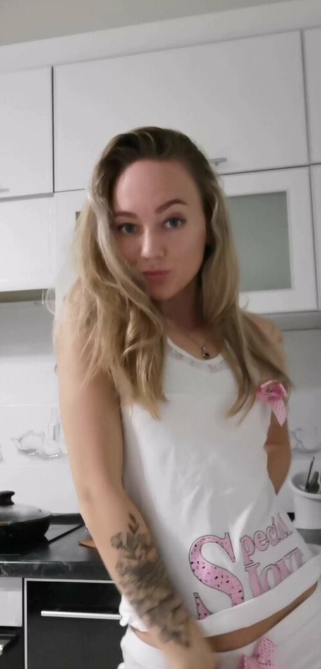 alinalovely mejor estrella porno foto