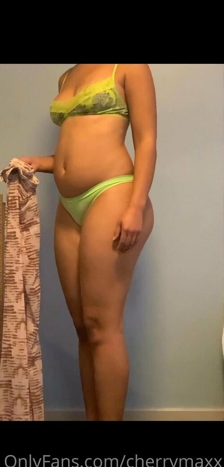 cherrymaxx desnudos de modelos archivo