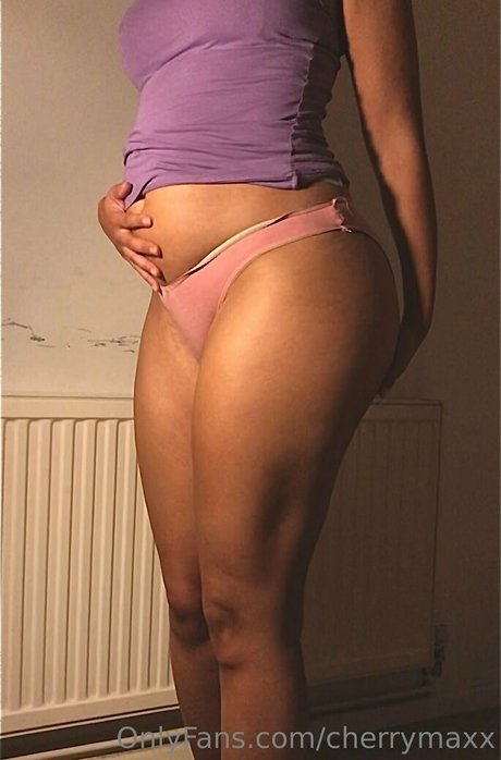 cherrymaxx desnudos estrella porno imagen