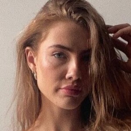 Oonagh C naked actress photos