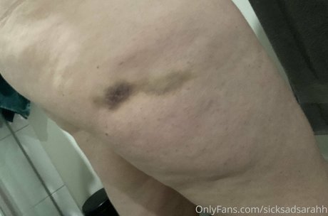 sicksadsarahh bonita actriz foto