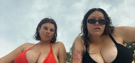 Mirra R pornstar photo