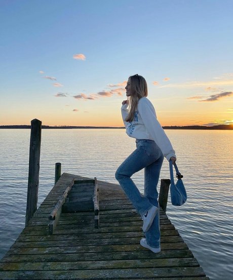 Juliette Bossu modèle sympa galerie