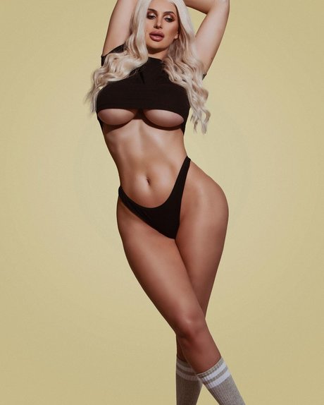 Laura Blake Hahnel estrella porno erótica archivo