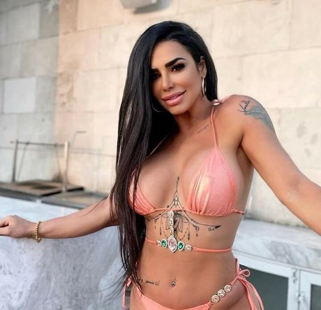 Lis Vega estrella bonita imágenes