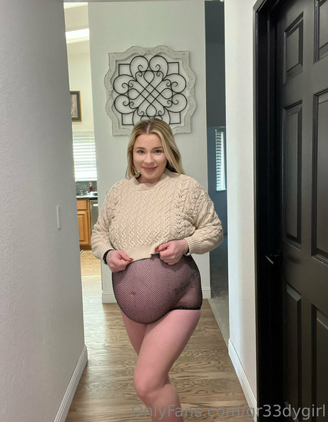 gr33dygirl modelo sexy galerías