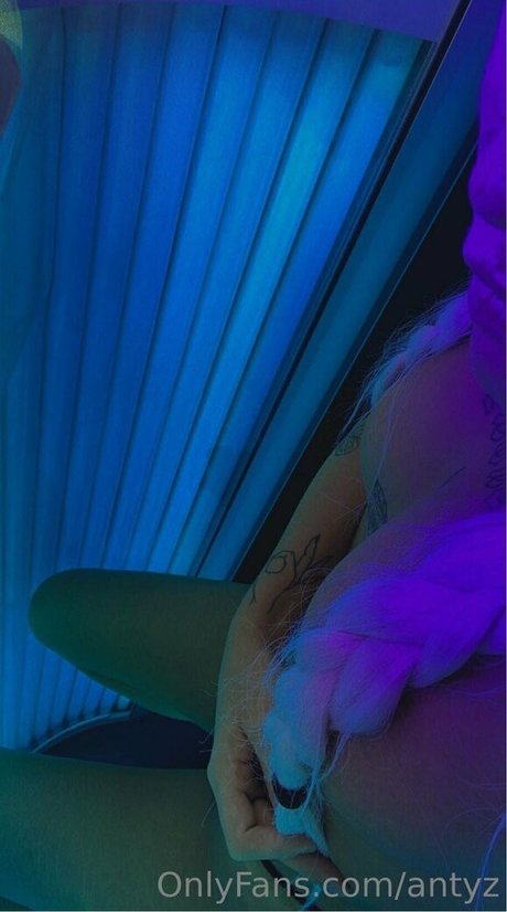 antyz modelo agradable galerías