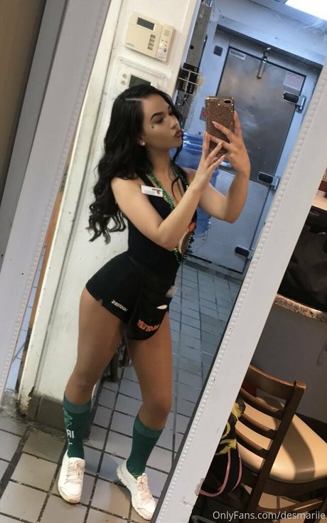 desmariie estrella porno caliente fotos