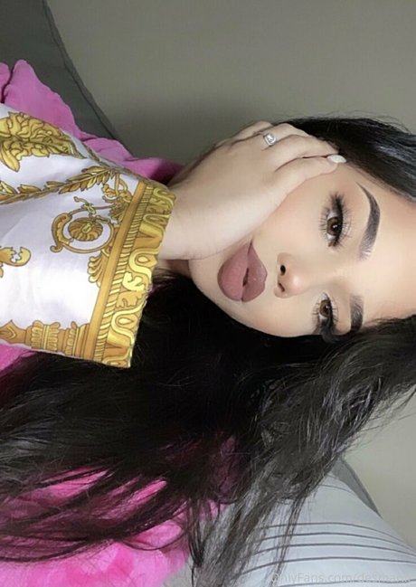 desmariie bonita estrella porno imágenes