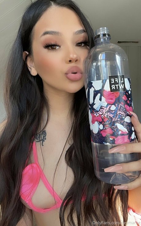 desmariie jolie star du porno collection