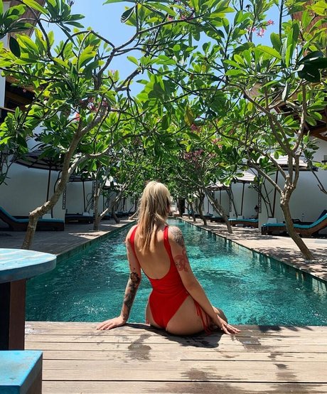 Andelika estrella hermosa galería