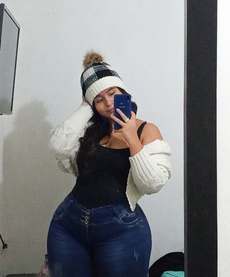 Michel Usuga estrella porno caliente foto