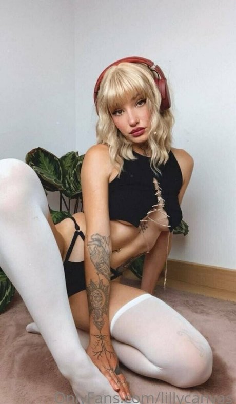 lillycanvas pornographic model photos