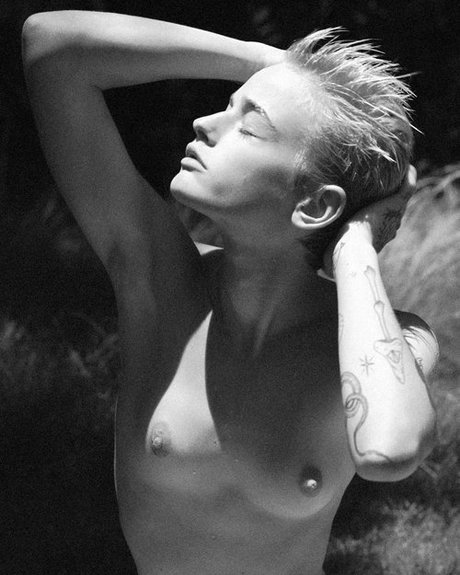 Esther McGregor actrice pornographique archive