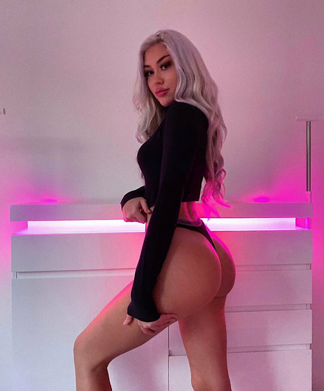 luisakrpp model porn galleries
