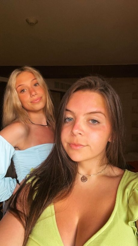 Kaylee S modelo bonita fotos