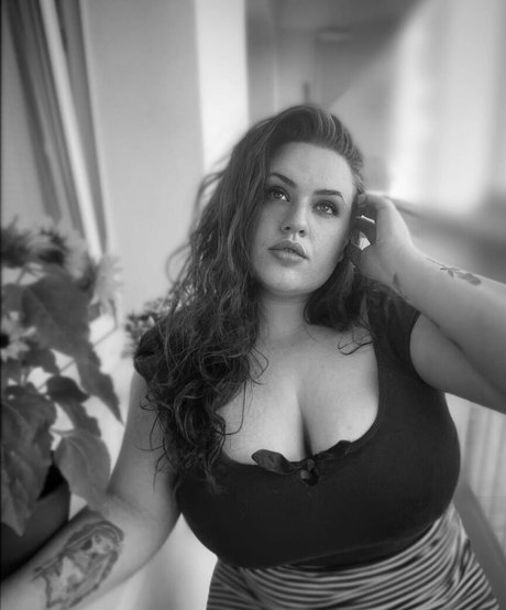 Babu Vale actrice exclusive photos