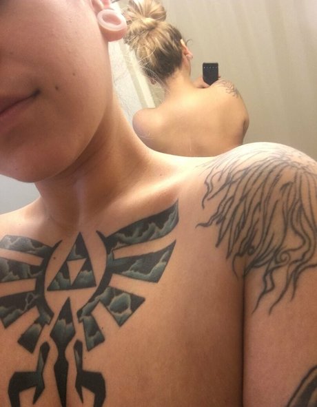 ashessmokahontas sexy actress img