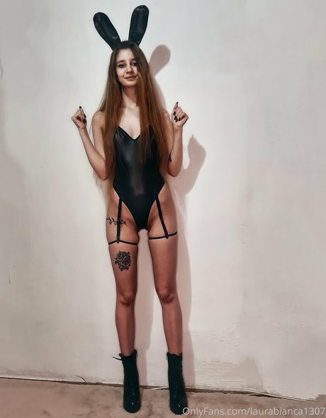 laurabianca1307 star du porno belle archive