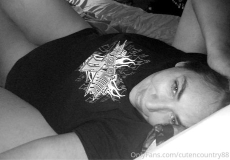 cutencountry88 estrella porno atractiva fotos