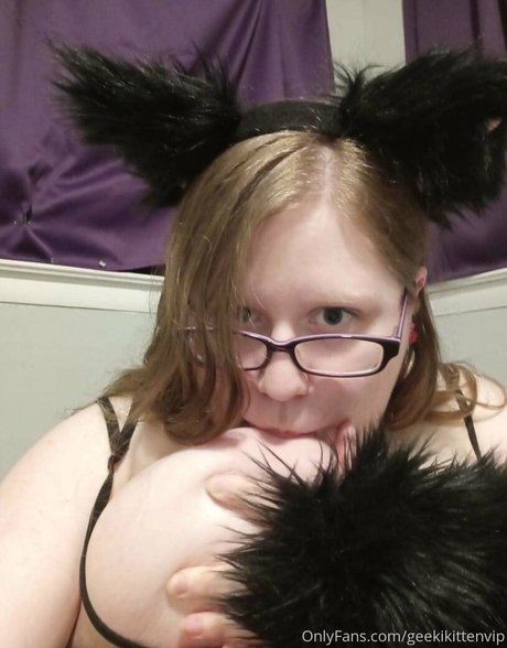 geekikittenvip pretty star pic