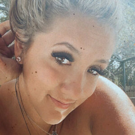 Saracheeky sex actress galleries