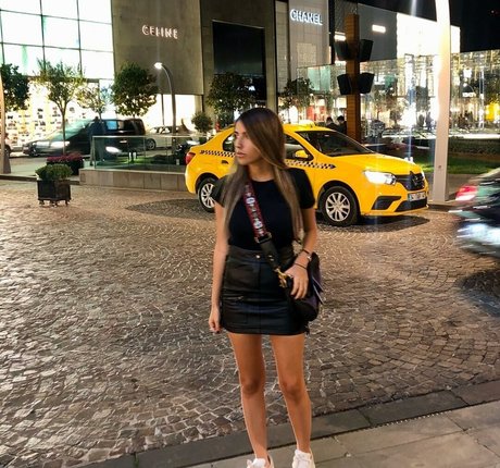 Meshi Malka adult star galleries