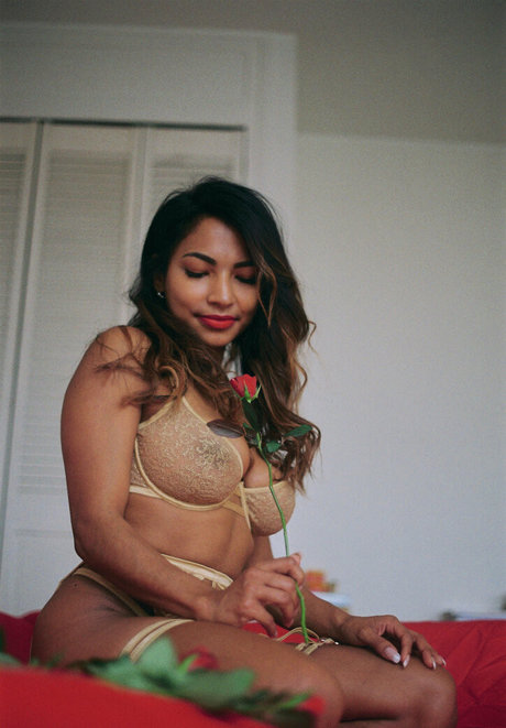 latika jha xxx étoile sympa photos