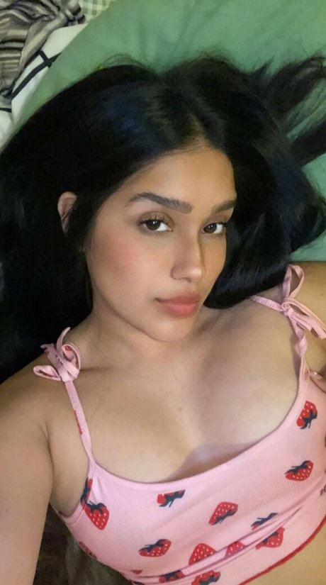 Virginhottie star du porno hd img