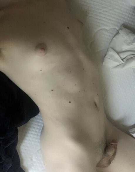 Newdle Head Bella star du porno hd des photos