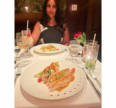 Katrina Louise Paul estrella porno atractiva imagen