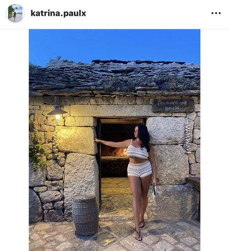 Katrina Louise Paul estrella hermosa foto