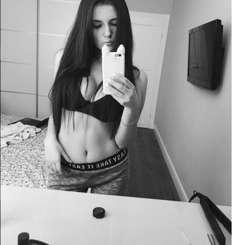 Anastasia Gavrish estrella desnuda archivo