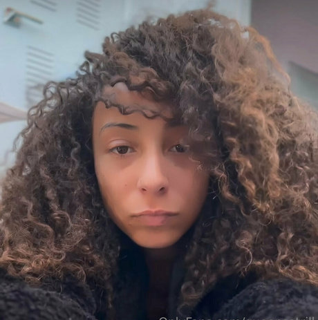 QueenSoTrill étoile sexy photo