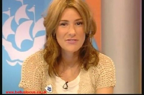 Liz Barker hot actress img