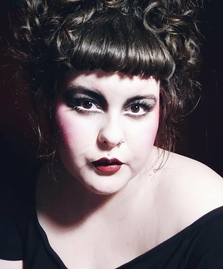 adinaanger estrella porno adulto fotos