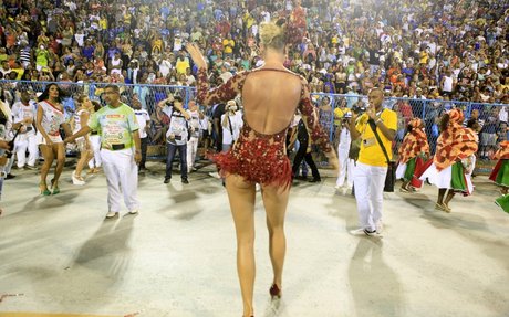 Ana Hickmann modelo archivo